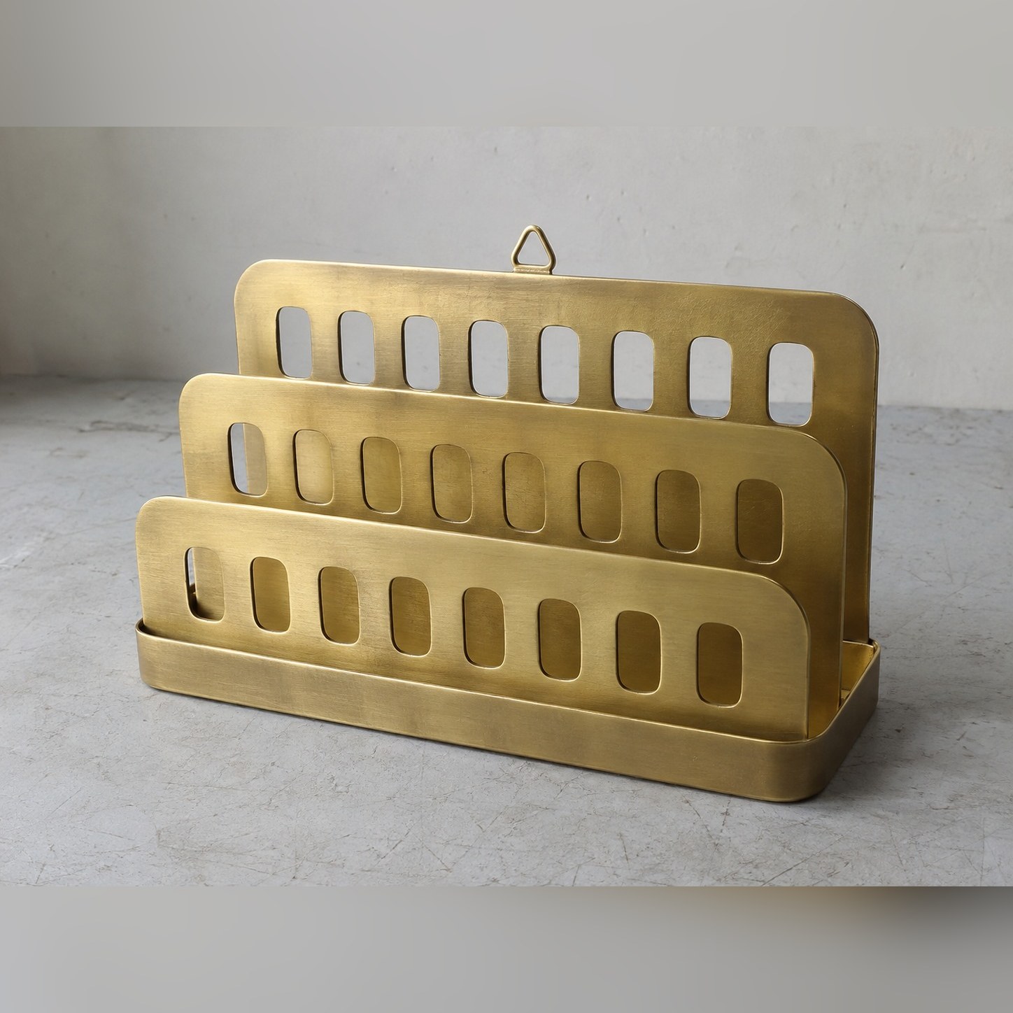 Khidki Letter Rack