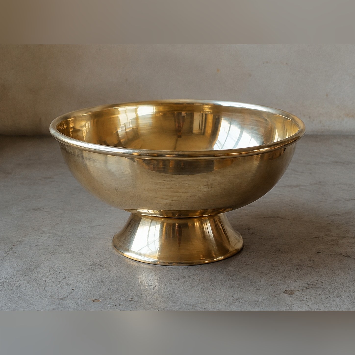 Gol Spun Footed Bowl