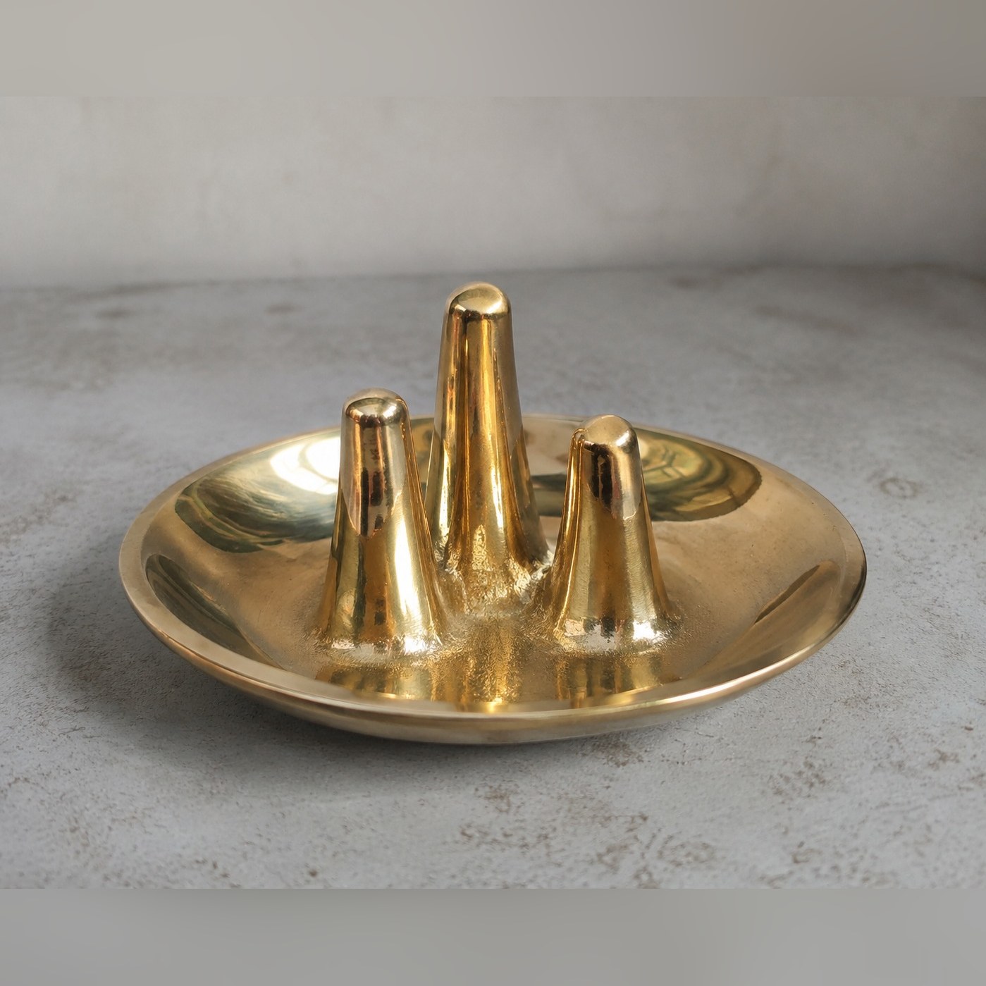 Ankur Ring Stand — Brass · Polished, XANVOR, Moradabad