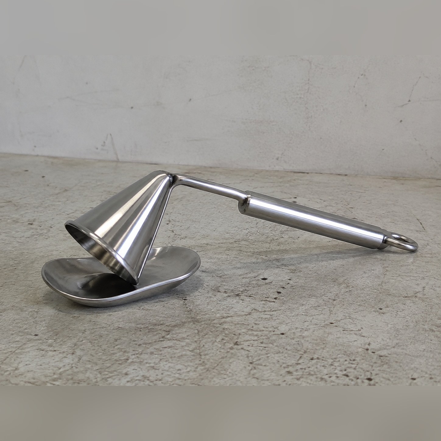 Cone Snuffer with Rest — Stainless steel 304 · Mechanically polished, XANVOR, Moradabad