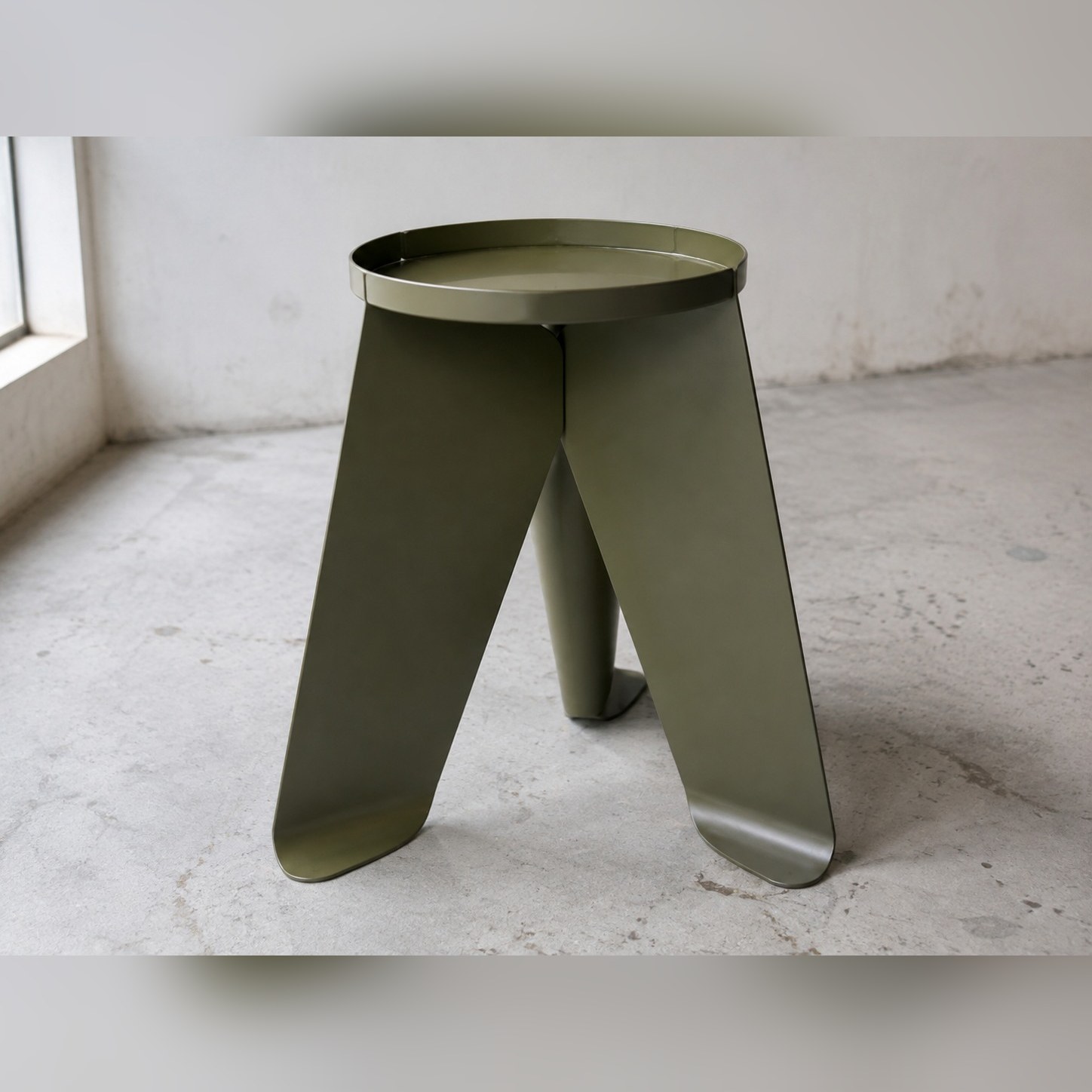 Intersecting Fin Plant Stand — Stainless steel 304 · Opaque muted olive powder coat, XANVOR, Moradabad