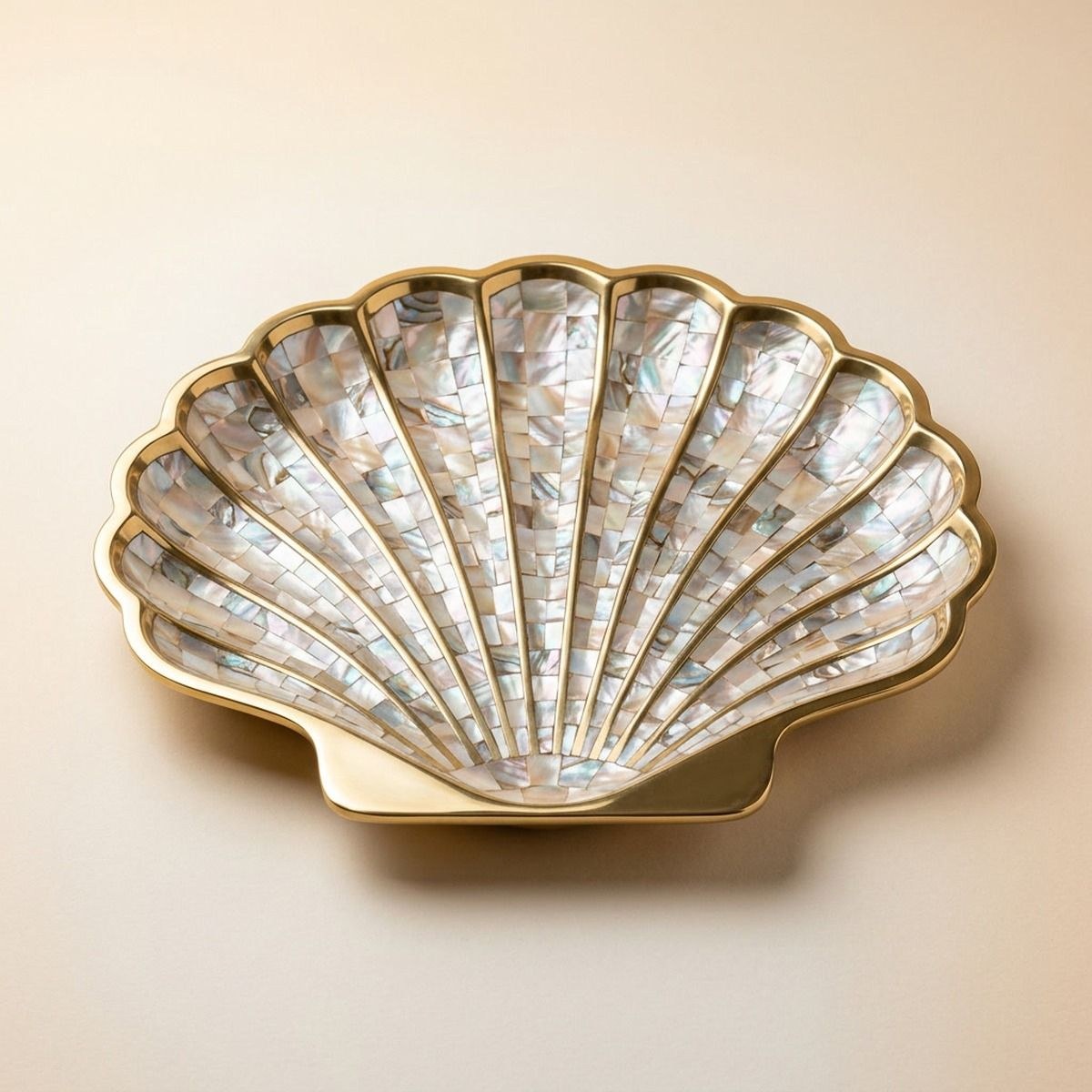 Mother of Pearl Scallop Tray