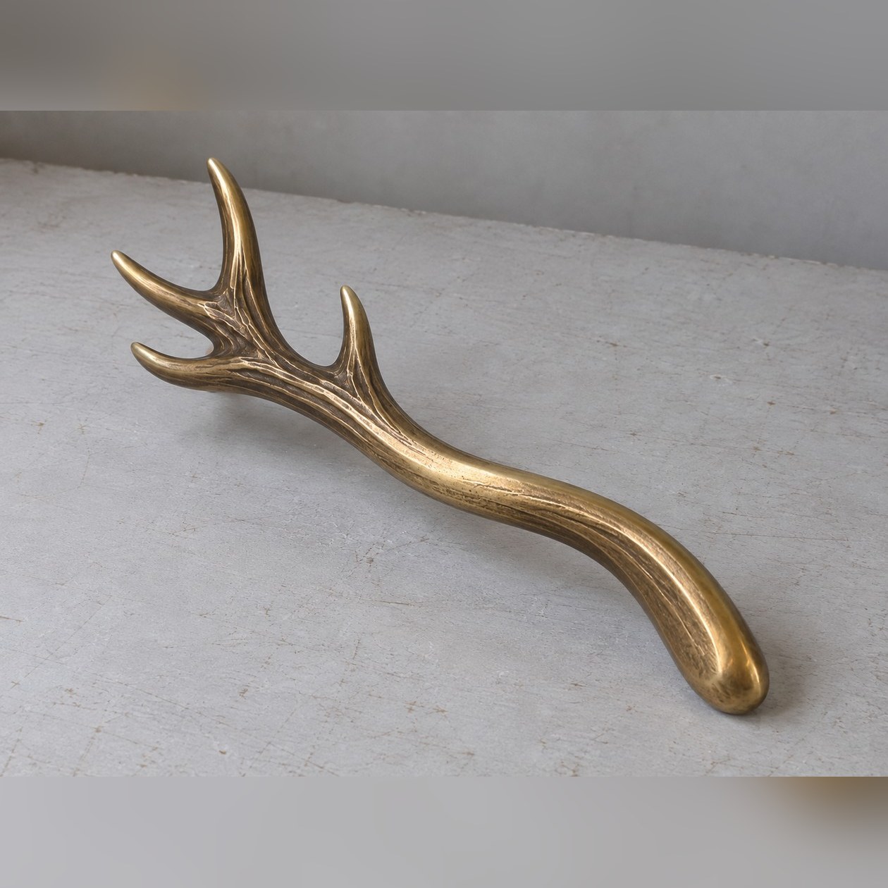 Hart Antler Entrance Pull