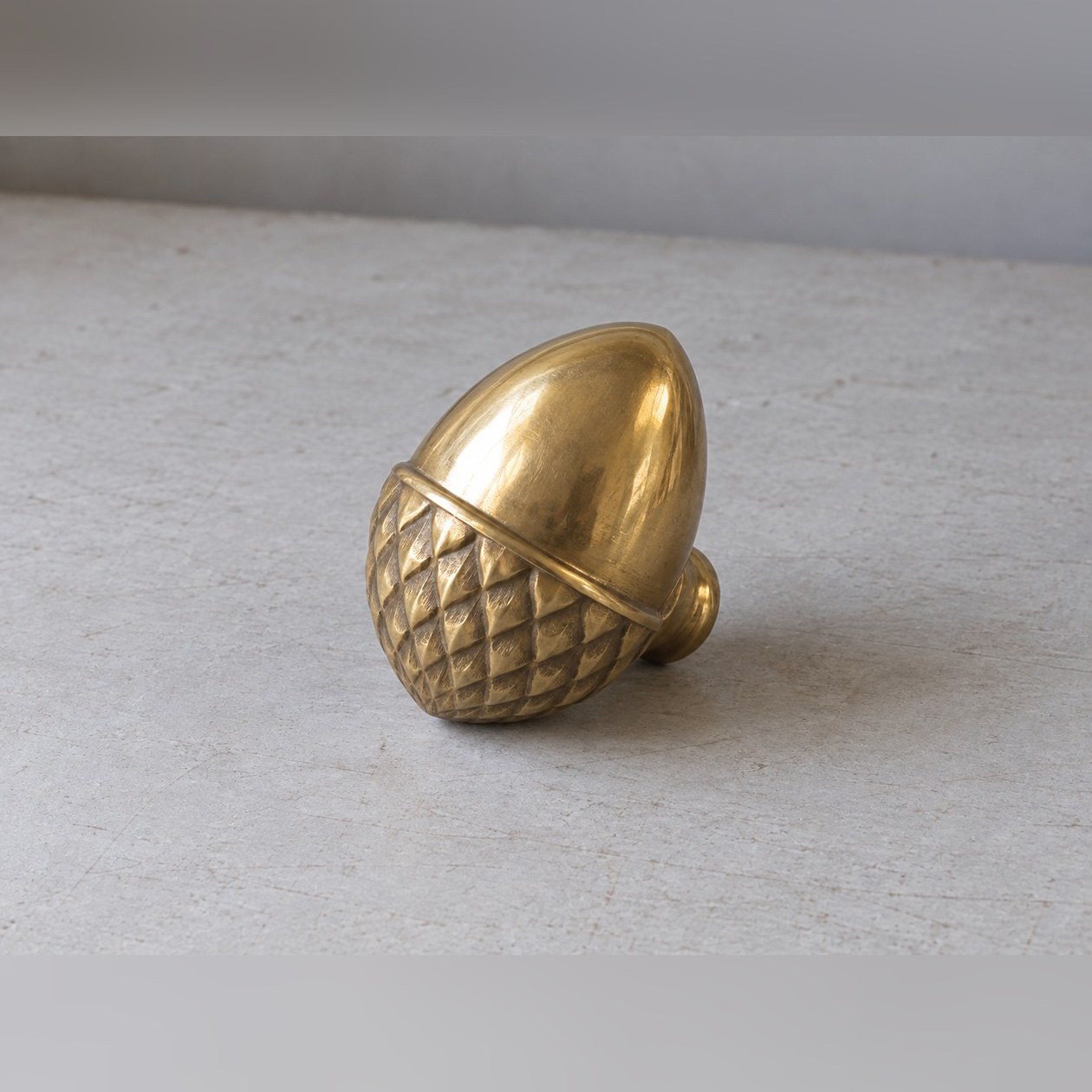 Acorn Cup Knob