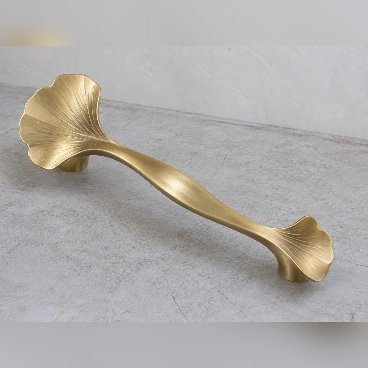 Ginkgo Stem Door Pull — Brass · Satin, XANVOR, Moradabad
